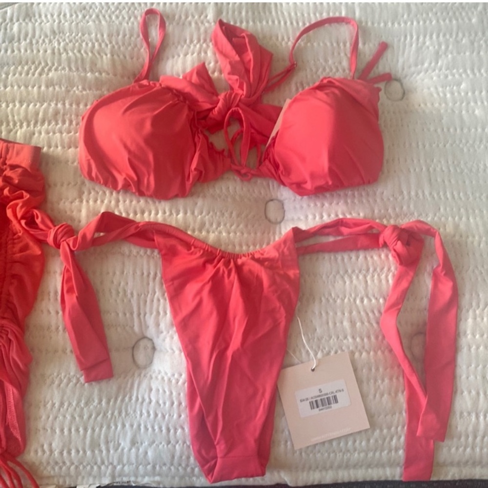 Kittenish bikini - Picture 4 of 4